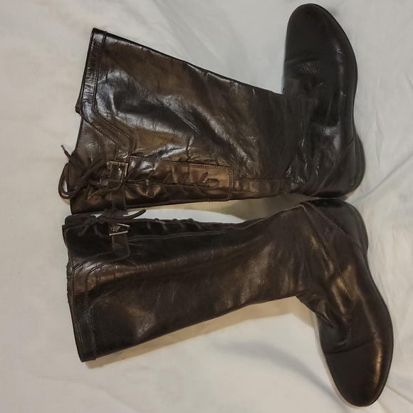 Boots - Picture 1 of 7